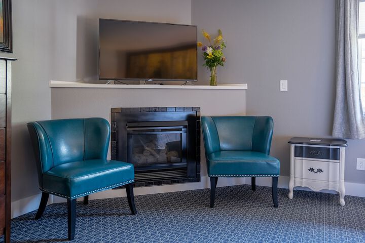 Blue Elk Inn