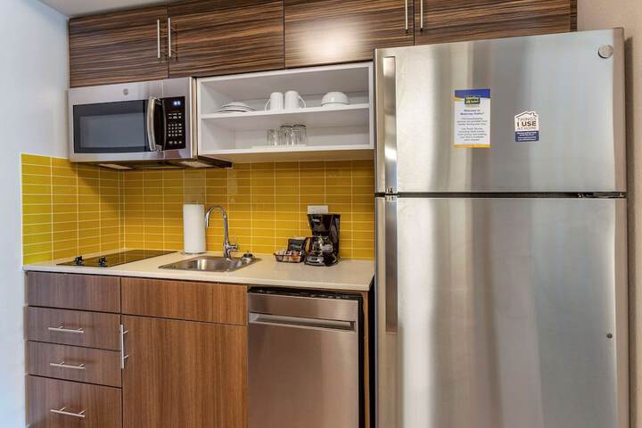 MainStay Suites Carlsbad South