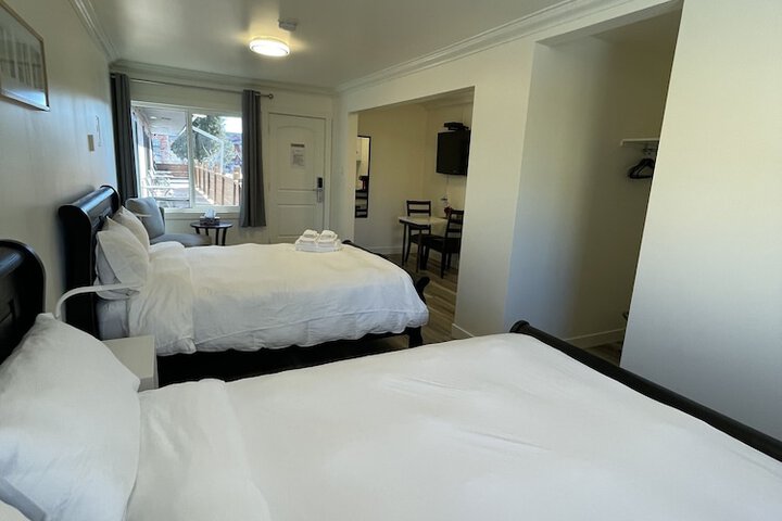 Room 48 of 94