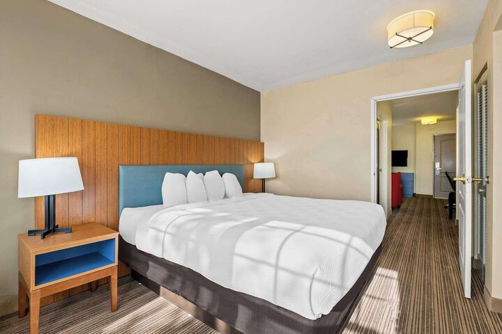 Room 18 of 40