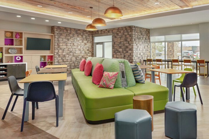 Hotel Interior 10 of 37