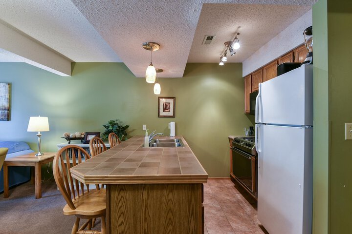 Wander INN at Notch - Great Outdoor Pools - Trails to Fishing - Family Friendly