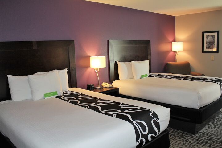 La Quinta Inn & Suites by Wyndham Huntsville Airport Madison
