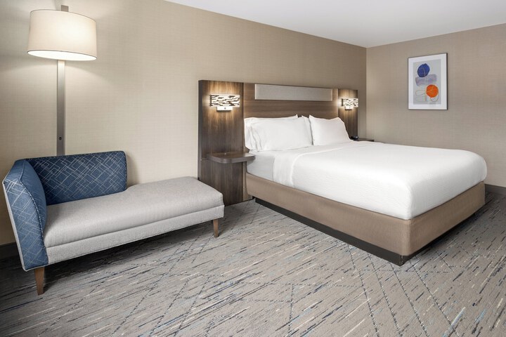 Holiday Inn Express Hotel & Suites Freeport by IHG