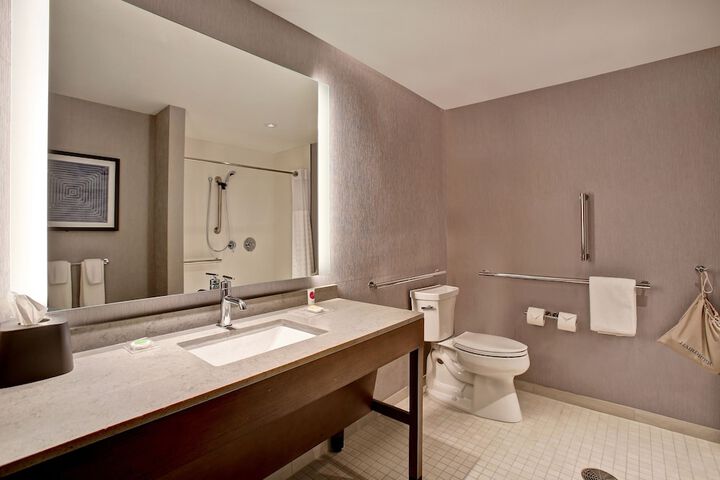 Room 16 of 29