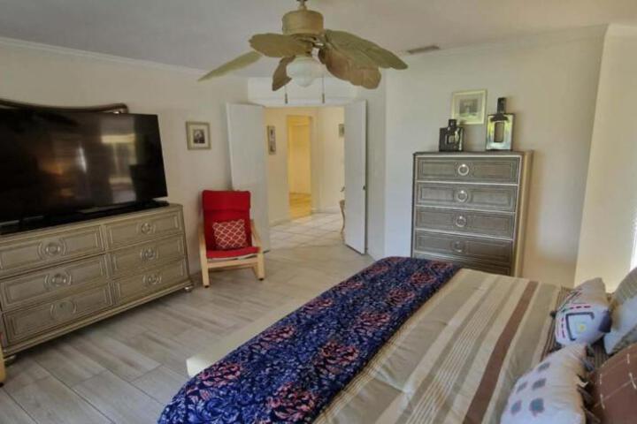 LUX VILLAs on beautiful Palmer Ranch