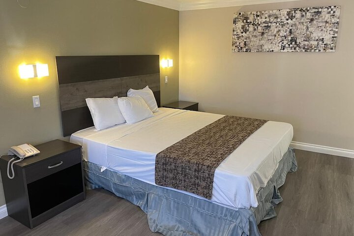 Room 46 of 59