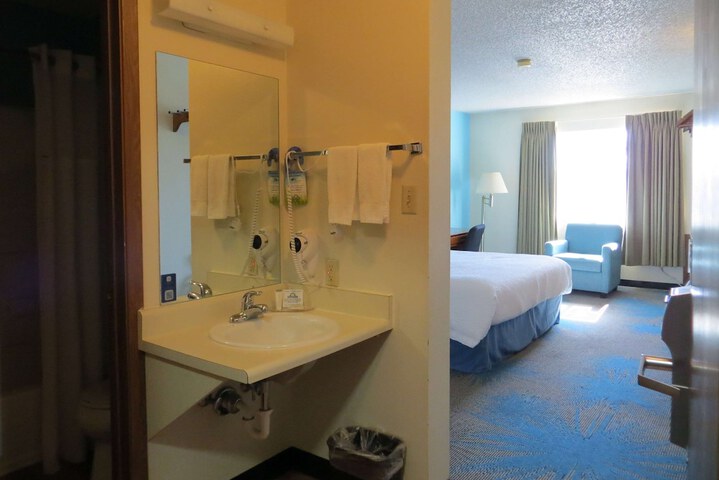 Room 30 of 60