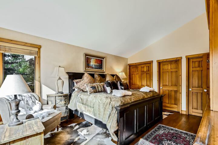 Room 27 of 44