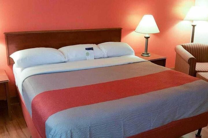 Motel 6 Maryland Heights MO