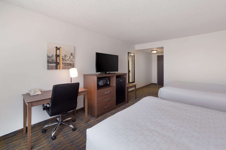 Clarion Hotel Concord / Walnut Creek