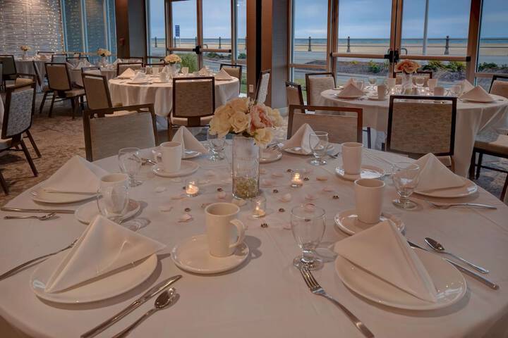 DoubleTree by Hilton Virginia Beach Oceanfront South