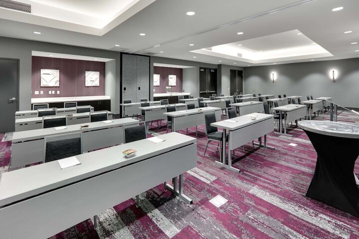 Hampton Inn by Hilton Irvine Spectrum / Lake Forest