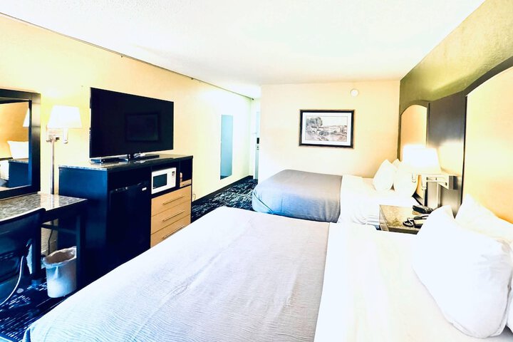 Quality Inn Conference Center Logansport