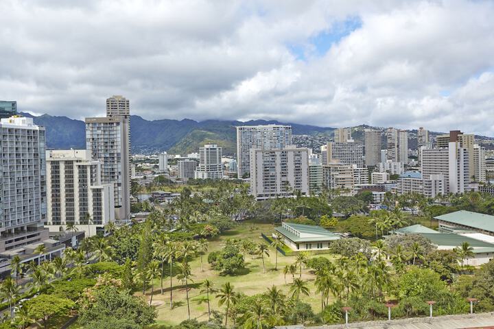 Hilton Hawaiian Village Waikiki Beach Resort