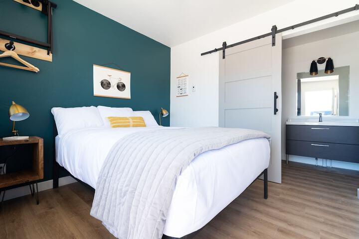 Room 16 of 34