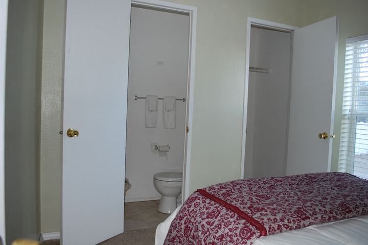 Room 74 of 146