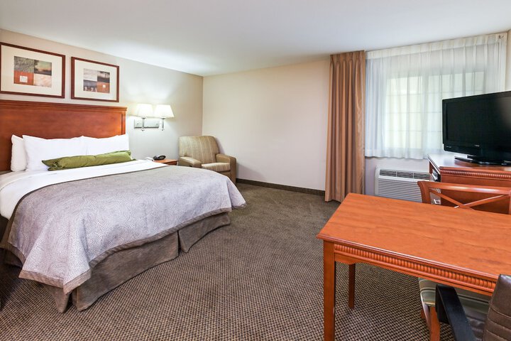 Room 17 of 27