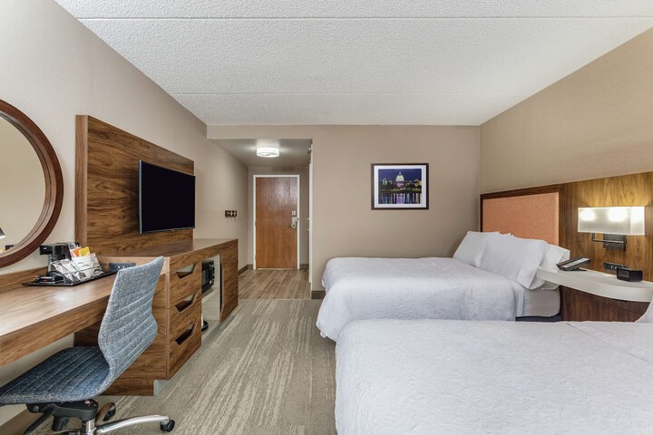 Room 46 of 71