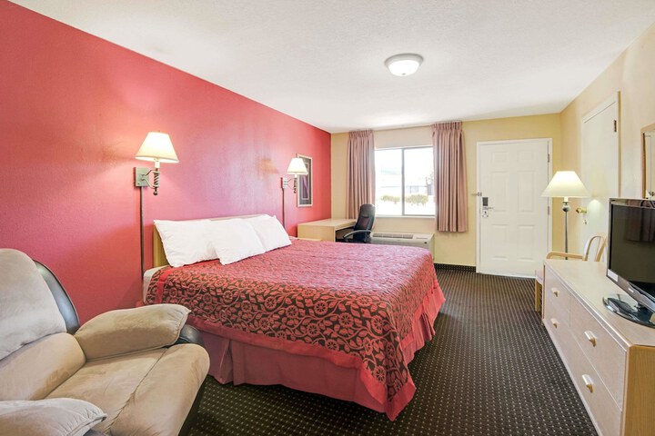 Room 15 of 24