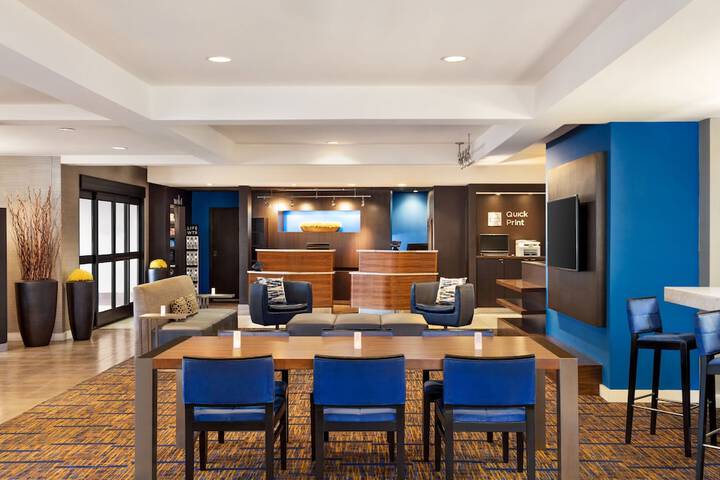 Courtyard Houston Sugar Land / Stafford