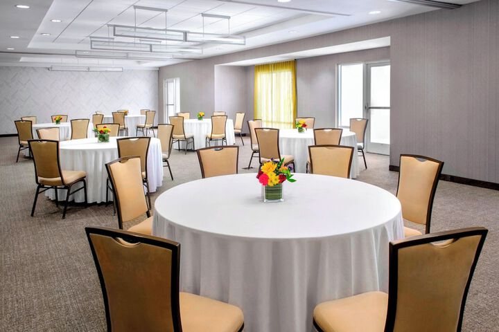 SpringHill Suites by Marriott Long Island Brookhaven