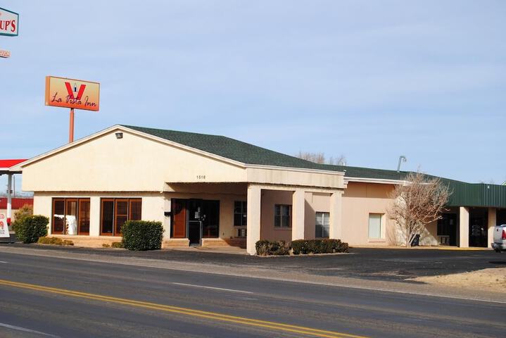 Hotel 2 of 33