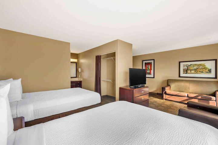 Room 18 of 38