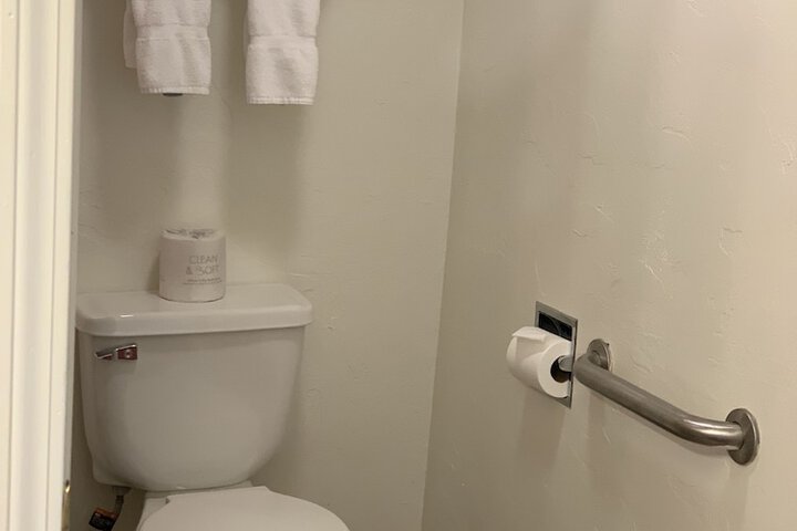 Room 20 of 35