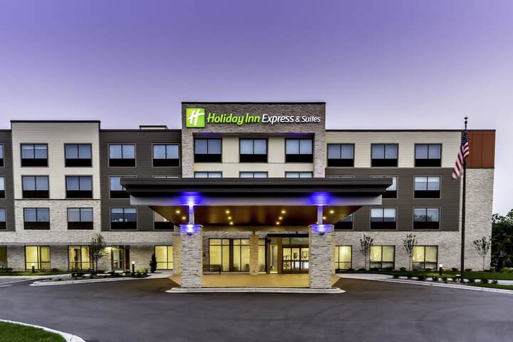 Hotel 4 of 51