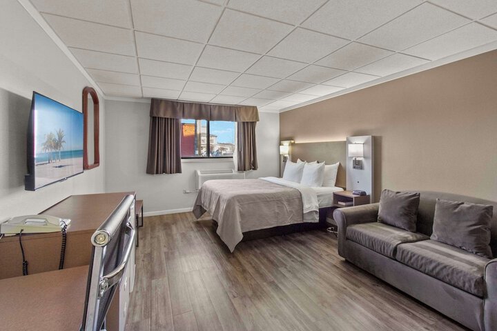 Room 47 of 72