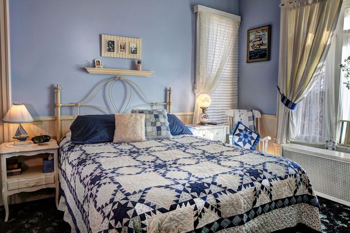Room 40 of 46