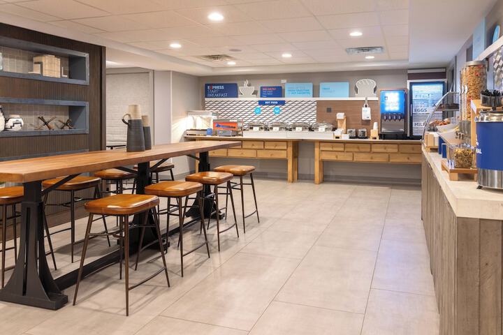 Holiday Inn Express South Burlington Downtown by IHG