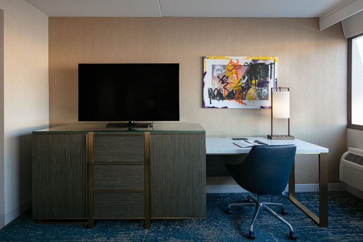 Room 25 of 86