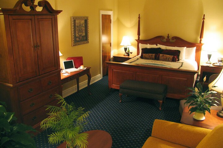 Room 34 of 60