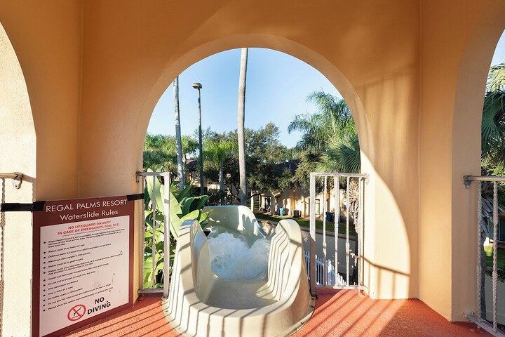 Villas at Regal Palms