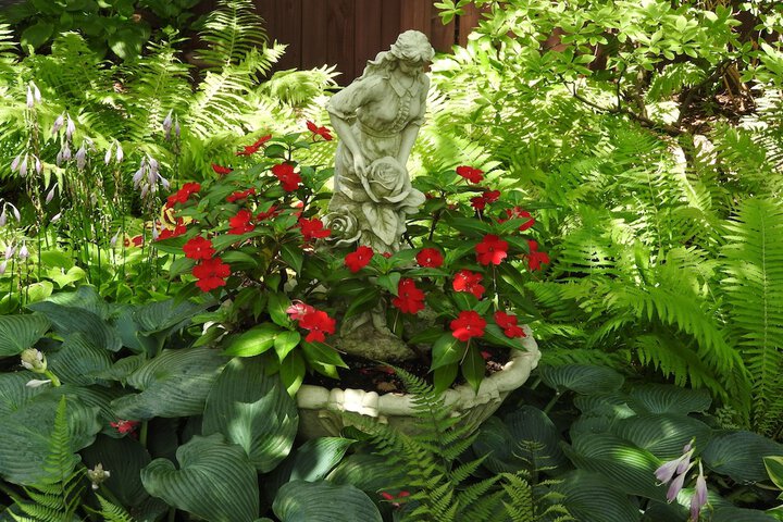 Champaign Garden Inn