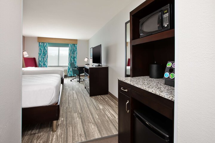 Room 12 of 35