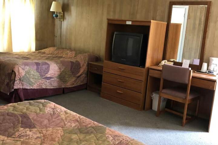 Room 12 of 19