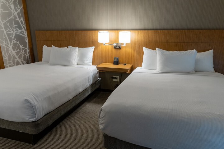 Room 21 of 32