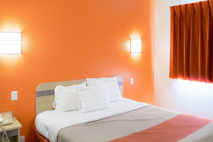 Motel 6 Seymour IN - North