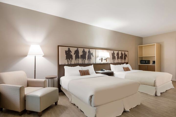 Room 21 of 35