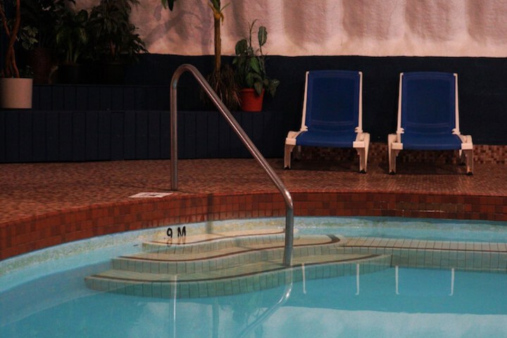Pool 10 of 125