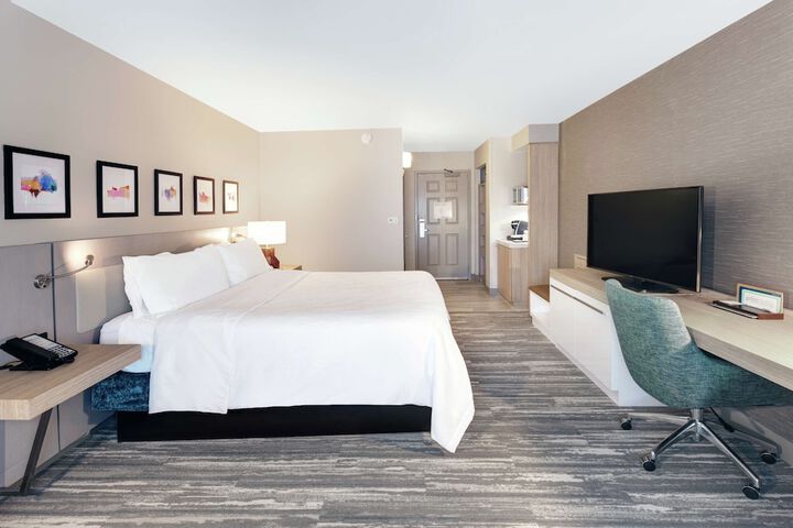 Room 45 of 79