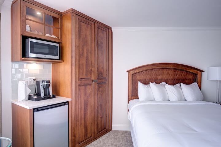 Room 45 of 145