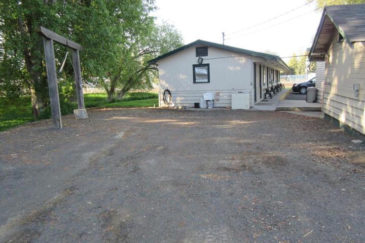 The Willows Motel