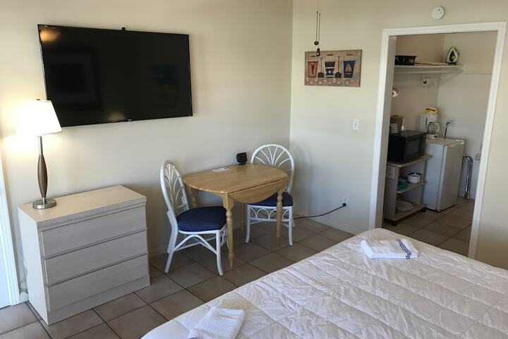 Room 35 of 68