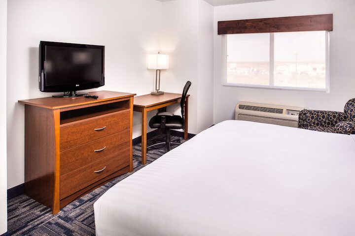 Room 28 of 59
