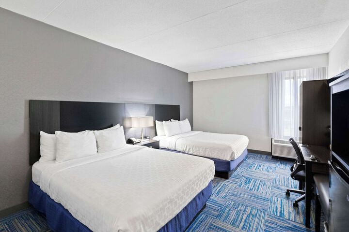 Room 21 of 62