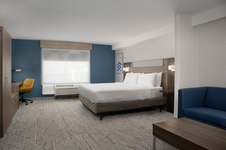 Room 14 of 50